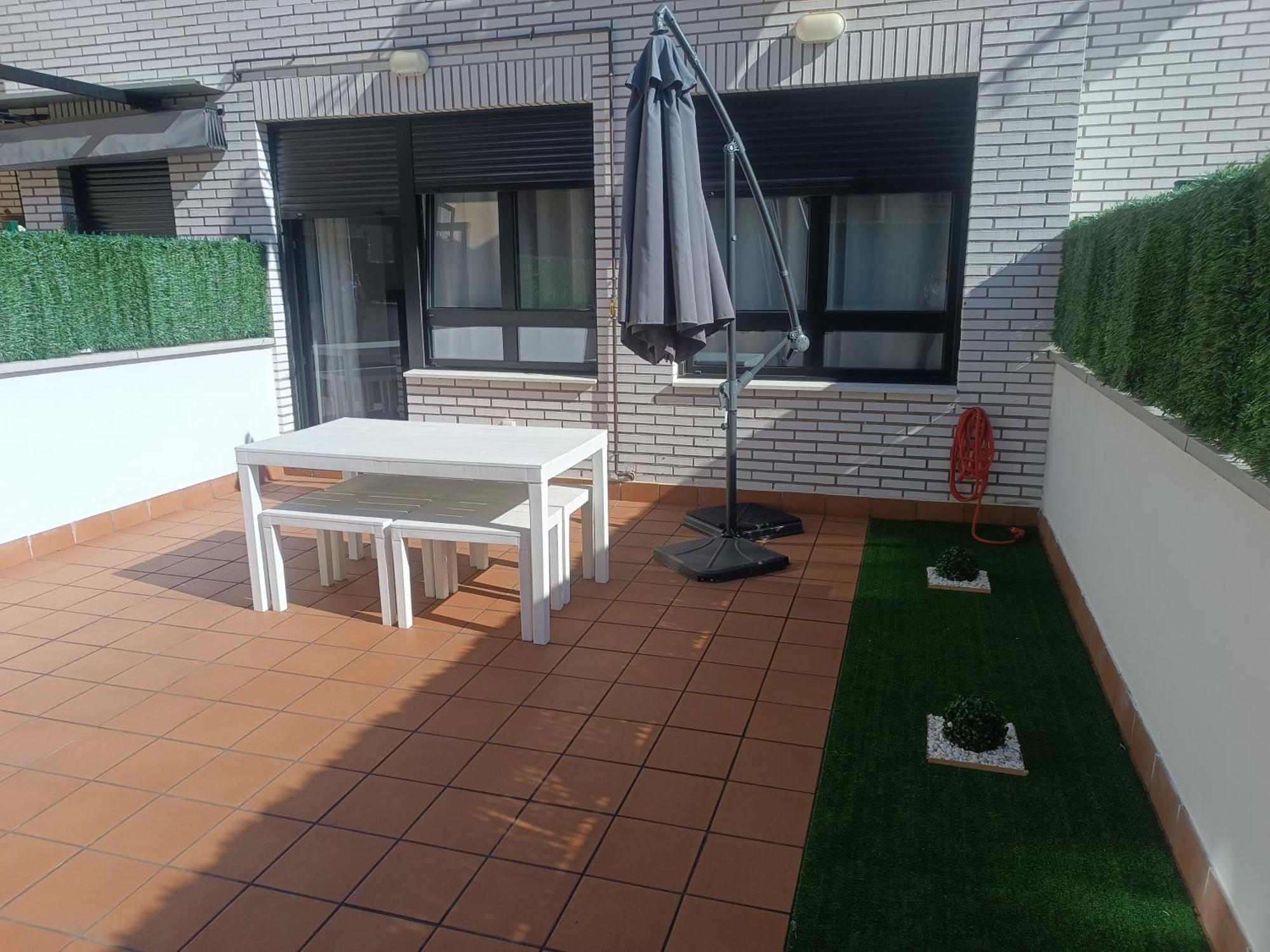 La Terraza De La Vega - Ubicacion Inmejorable , Wifi , Terraza Y Parking Gratuito Leilighet Oviedo Eksteriør bilde
